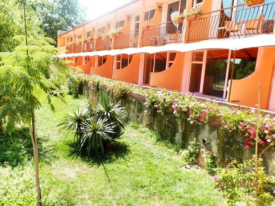 Hotel Surf Primorsko Buitenkant foto