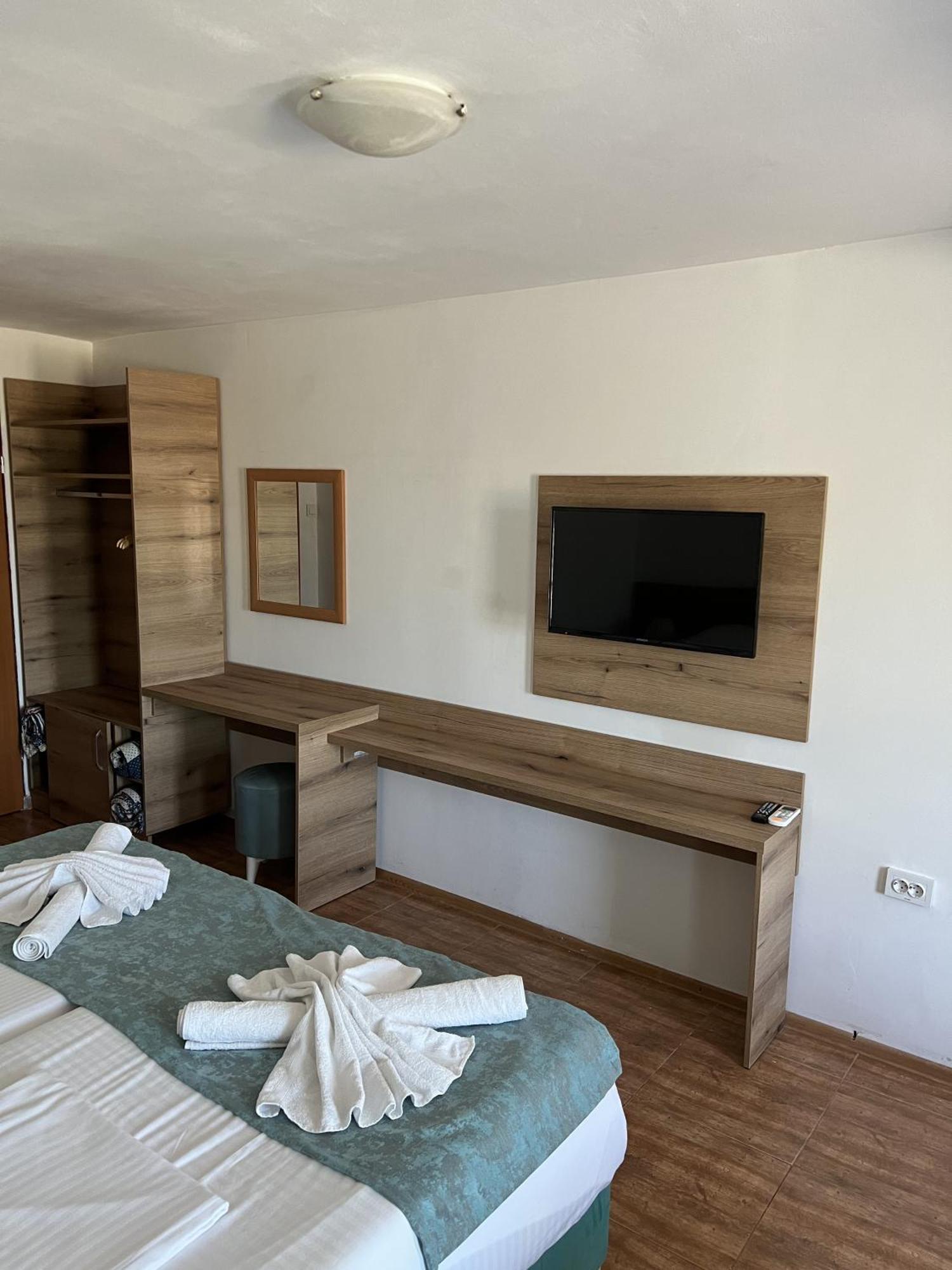 Hotel Surf Primorsko Kamer foto